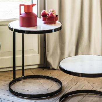 Table basse Joint en métal et cuir ou céramique par Midj