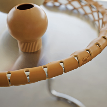 Table basse Guapa en métal et cuir par Midj