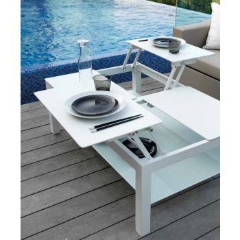 de la table peut être ouverte à café ligne Chic Talent pour extérieur