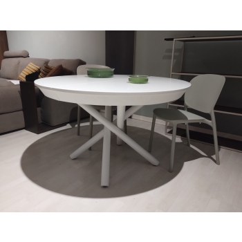 La table extensible ronde Fahrenheit d'Altacom est prête à être livrée.