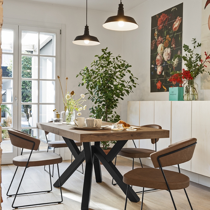 Table Mikado CB4789-R 130 160 de Connubia avec pieds en hêtre