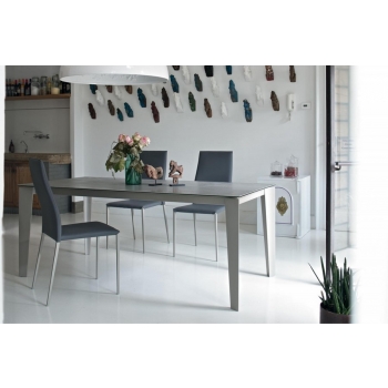 Table moderne et design Cruz de Bontempi en plusieurs tailles et finitions