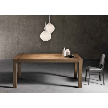 Table moderne rectangulaire Frank avec pieds en bois carrés ou trapézoïdaux