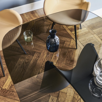 Table Moonlight en Baydur par Midj