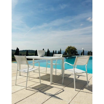 Table en fer Quatris