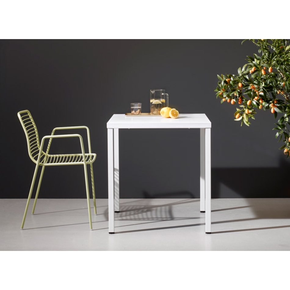 Table d'été de Scab design
