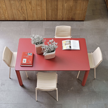 Table Woody avec structure en métal et pieds fixes et extensibles en frêne teinté par Midj